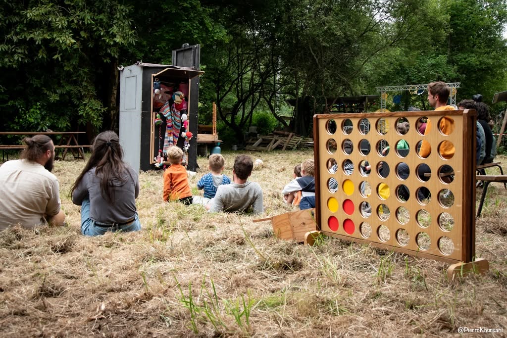 Spectacle de Puppi et Cie et jeux en bois pour les familles